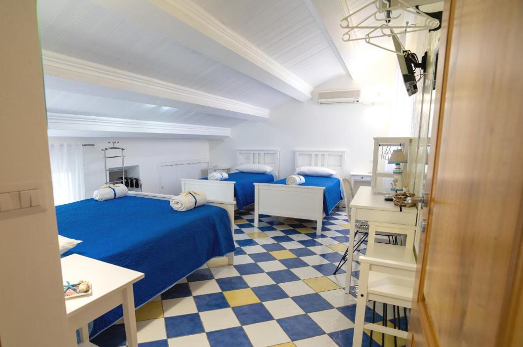 Cassiodoro Suite B&B Marina di Davoli Extérieur photo